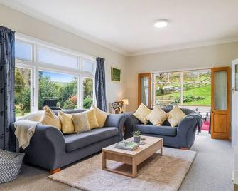 Staghead Cottage - Manawatu Holiday Home - Kimbolton - Sala de estar