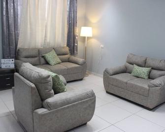 Luxury 3-Br Riverside Area Home - San Miguel - Sala de estar