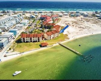 Snow Birds Discounts!!! - Navarre - Beach