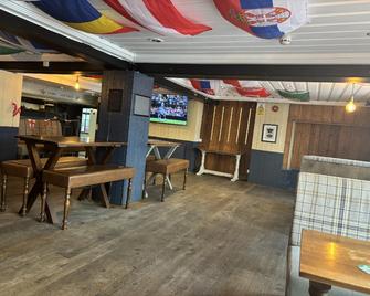 The Golden Lion Hotel - Weymouth - Bar