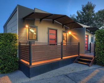 Airport Tourist Village Melbourne - Attwood - Edificio
