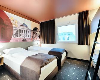 B&b Hotel Wiesbaden-Hbf - Wiesbaden - Bedroom