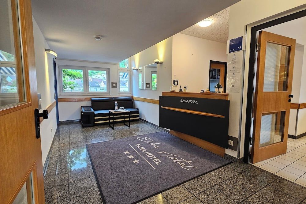 Elha Hotel - שטוטגרט - דלפק קבלה