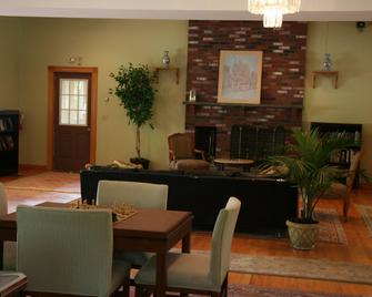 The Marthas Vineyard Resort - Bed And Breakfast - Oak Bluffs - Dining room