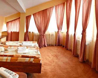 Hotel City Center - Braşov - Habitación