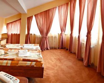 سيتي سنتر هوتل براسوف - براسوف - غرفة نوم