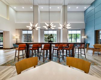 Hampton Inn & Suites Dallas/Plano-East - Plano - Lobby