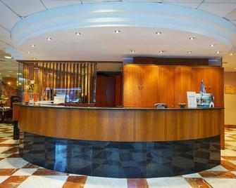 Hotel Zenit Diplomatic - Andorra la Vieja - Recepción