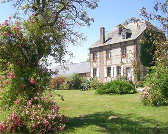 Manoir De La Plane B&B - Saint-Gatien-des-Bois - Gebäude