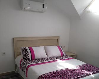 Paddys Apartments, Hisarönü - Ölüdeniz - Schlafzimmer