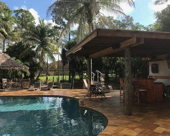 2 Bedroom Triple Slide RV with Island & Outdoor Kitchen can also deliver. ROKU - Loxahatchee - Pool
