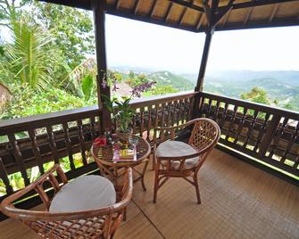 Puri Lumbung Cottages Restaurant & Spa Munduk - Banjar - Balcony