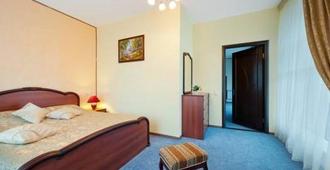 Hotel Ukraina - וורונז' - חדר שינה