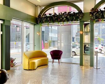 Hotel Zata Premium - Criciúma - Lobby