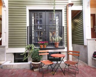 North End, Luxury Condo Apartment - Dw - Boston - Patio