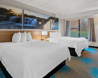 Days Inn by Wyndham Sioux Falls Empire - Sioux Falls - Bedroom