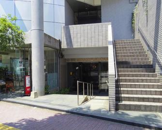Minami-fukuoka Green Hotel - Fukuoka - Building