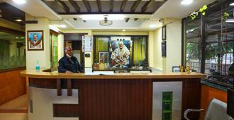 Hotel Sai Krupa - Shirdi - Front desk