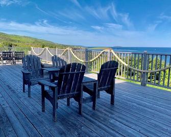 Private Oceanfront Retreat - Near The Cabot Trail & Cabot Cliffs Golf Course! - Margaree Harbour - Balcón