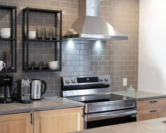 The Entremont | Nature Getaway | Spa & Bbq - Morin-Heights - Kitchen