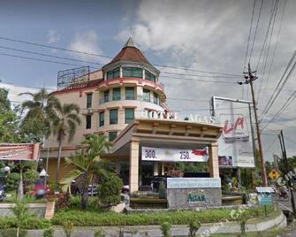 Agas Internasional Solo - Surakarta City - Building