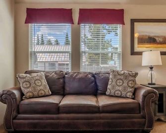 Baby Bear Cabin Summa - West Yellowstone - Salon