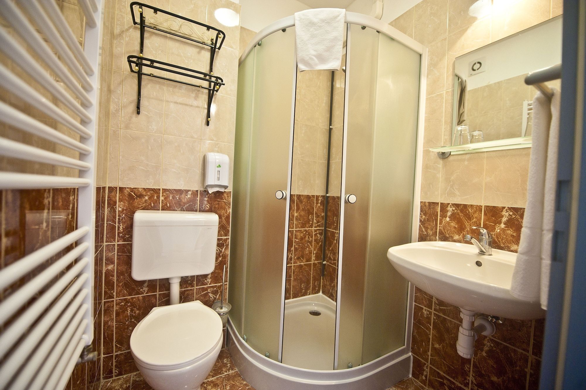 Canada Hotel Budapest - Budapeste