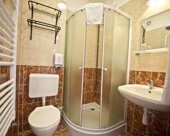 Canada Hotel Budapest - Budapest