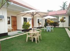 Mingche Apartment - Panglao - Patio