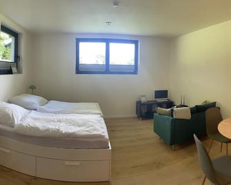 'Sailors Retreat' vacation apartment - very close to the sea and the beach - Strande - Schlafzimmer