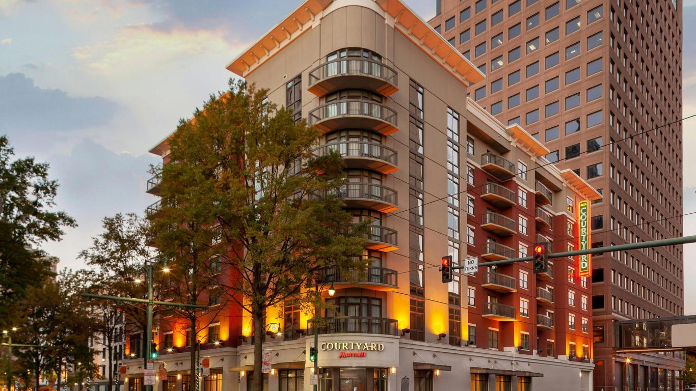 Courtyard by Marriott Memphis Downtown