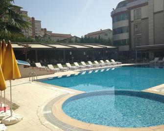 Beymarmara Suite Hotel - Istanbul - Bể bơi