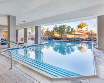 Drury Plaza Hotel Phoenix Tempe - Tempe - Pool