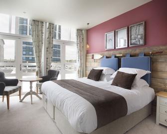 The Ship & Trades - Chatham - Bedroom