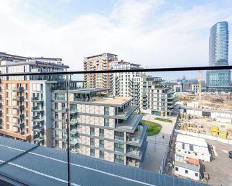 Hotel Eterna Hill Rooftop Belgrade Waterfront - Belgrade - Balcony