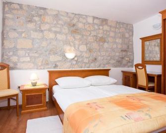 Apartments Residence Astoria - Rab - Habitación