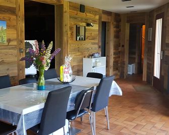 3 chalet apartment for 6-7 people, superb view - Taninges - Salle à manger