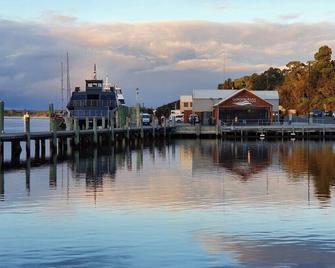 The Crays Accommodation - Strahan