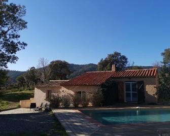 PROMO from 07/27 to 03/08 House in the Gulf of Saint-Tropez. Tower map - Le Plan-de-la-Tour - Pool