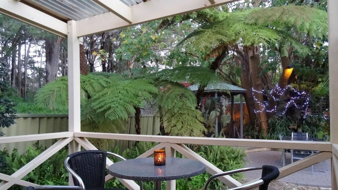 Edge Of The Forest Motel