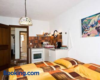 Studio in Chasa Quirin - Zernez - Bedroom