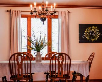 Luxury Estate Home - Triadelphia - Jídelna