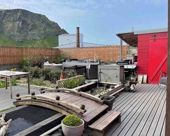 Cozy Caravan - Vestmannaeyjar