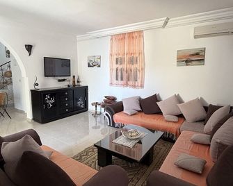Charming And Standing Private Swimming Pool Villa In Djerba, 200m From The Sea - Houmt Souk - Salon