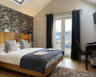 Number One Hundred Bed And Breakfast - Cardiff - Camera da letto