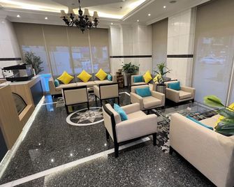 Uptown Hotel Apartments Abu Dhabi - Abu Dhabi - Lobby