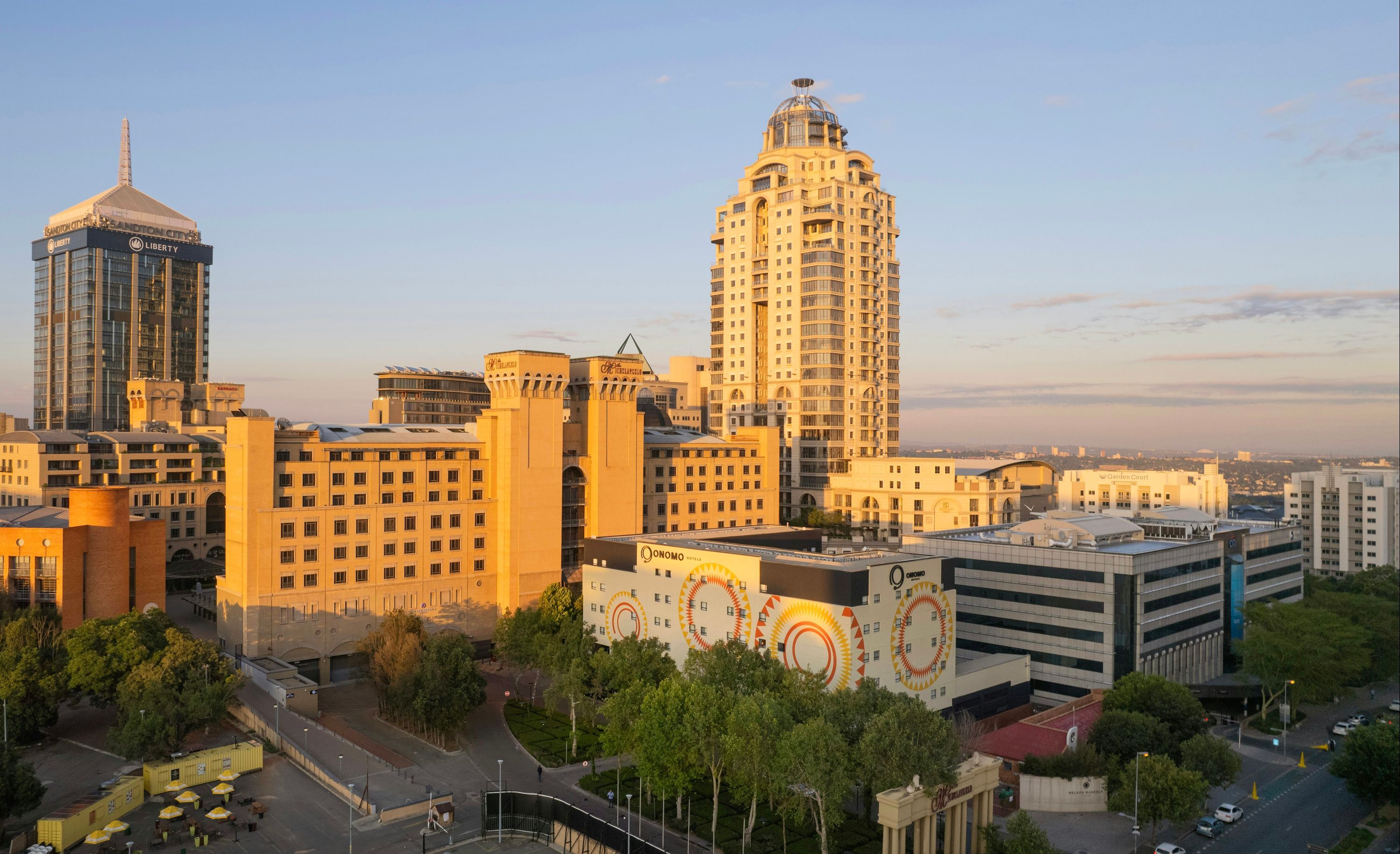 Onomo Hotel Johannesburg Sandton thumbnail 3