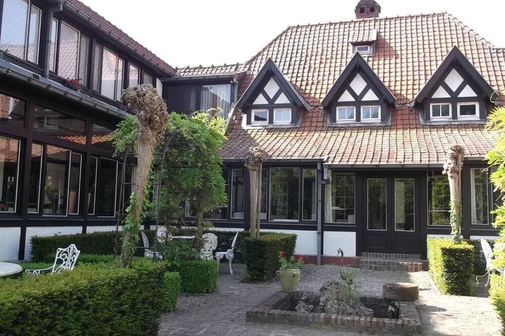 Hotel Kasteelhof 'T Hooghe - איפר - בניין