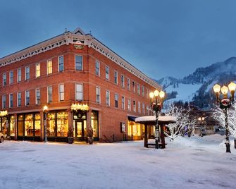 Independence Square Lodge by Frias - Aspen - Toà nhà