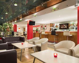 Ramada Hounslow - Heathrow East - Hounslow - Bar